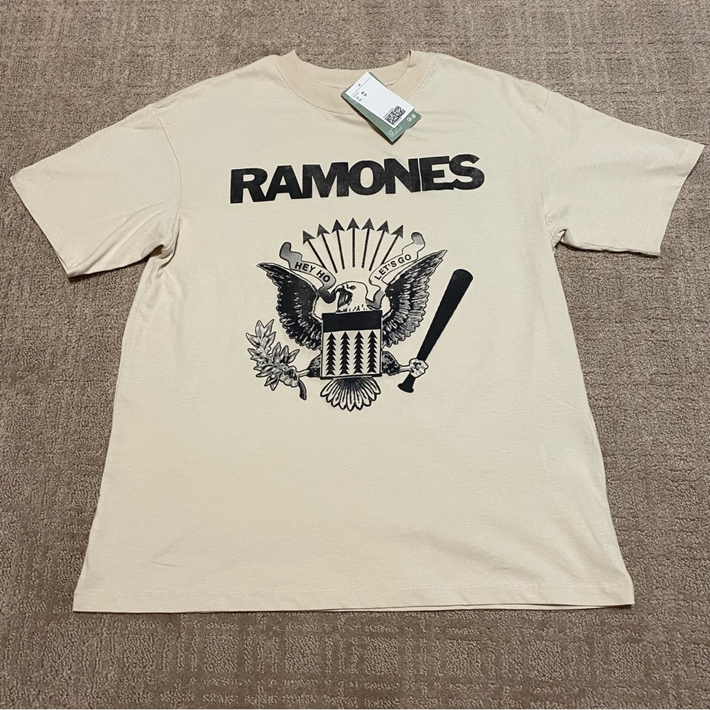 NWT {H&M} Ramones Oversized Band Tee  | Beige ~ Size XS